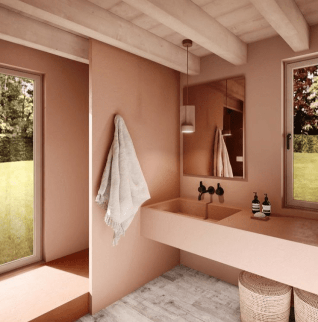 Decoratieve schildertechnieken roze badkamer