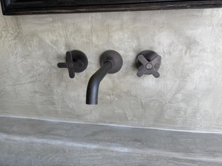 Badkamer in Mortex/Aqua Sensa