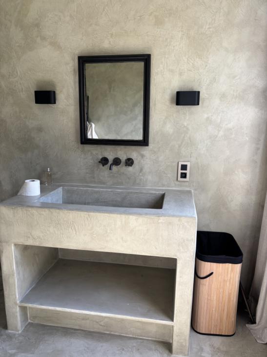 Badkamer in Mortex/Aqua Sensa